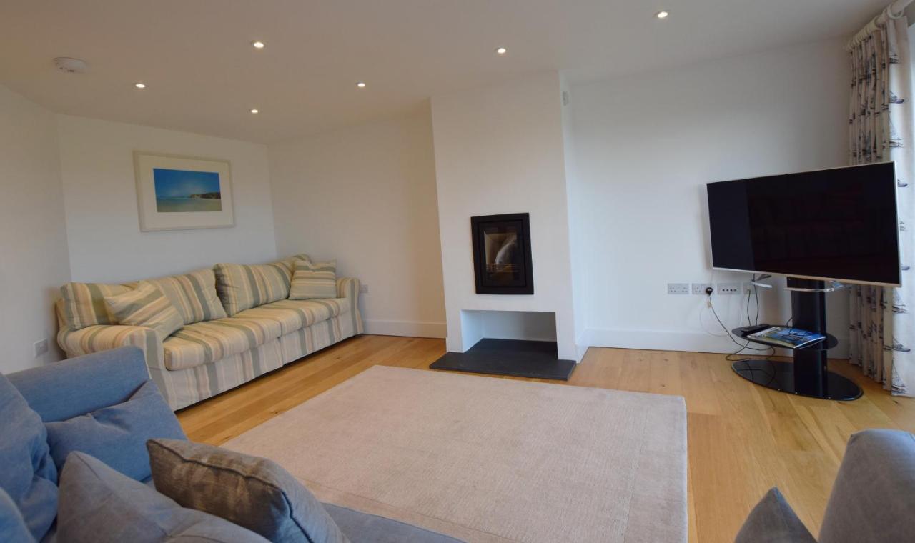 Whispers - 4 Bedroom Modern Family Holiday Home In Salcombe Sleeps 8 Экстерьер фото